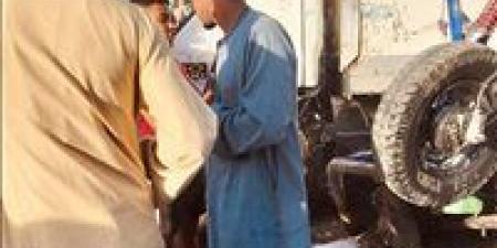 عطل
      مفاجئ
      يشعل
      حادث
      نجع
      حمادي
      ..
      تريلا
      تفقد
      السيطرة
      وتصدم
      5
      مركبات