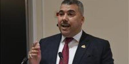 النائب
      عبد
      اللطيف
      أبو
      الشيخ
      يحصل
      على
      موافقة
      لتوفير
      20
      محولات
      وتجديد
      ٥٠٠٠
      عمود
      بمركز
      السلام
      بسوهاج