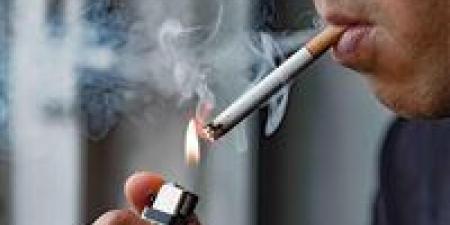 بريطانيا تسن قانونًا يمنع فئات عمرية من التدخين مدى الحياة