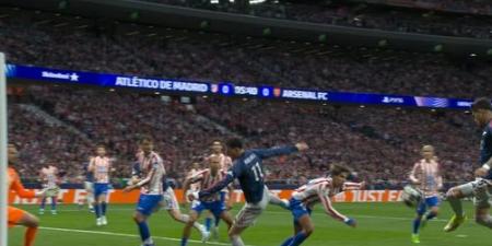 atlético
      madrid
      vs
      arsenal..
      ملخص
      اهداف
      ونتيجه
      مباراة
      آرسنال
      وأتلتيكو
      مدريد
      في
      دوري
      أبطال
      أوروبا
      بعد
      مرور
      15
      دقيقة