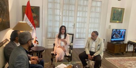 وزيرة
      الثقافة
      تنهي
      أزمة
      أكاديمية
      الفنون
      وتؤكد
      الالتزام
      باللوائح
      الأكاديمية