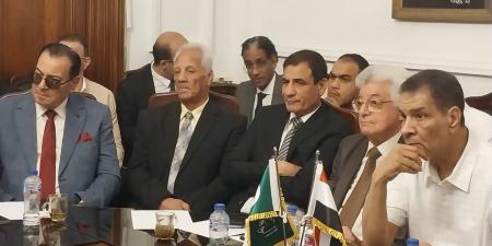 «عُليا الوفد» تقر تشكيل اللجان الإقليمية بالانتخاب.. ورئيس الحزب يؤكد: هيئات المكاتب لن تزيد عن 11