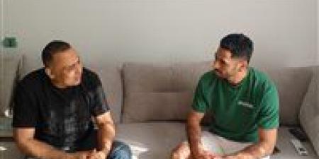 محمود
      الجزار:
      منتخب
      مصر
      سيتأهل
      للدور
      الثاني
      في
      كأس
      العالم..
      وأتمنى
      تواجد
      هذا
      الثلاثي
      بالمونديال