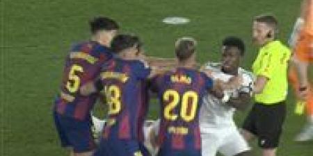 ريال
      مدريد..
      ملخص
      اهداف
      ونتيجه
      مباراة
      ريال
      مدريد
      وبرشلونة
      في
      الدوري
      الإسباني
      بعد
      مرور
      60
      دقيقة