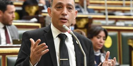 خاص
      |
      فريدي
      البياضي:
      فيروس
      هانتا
      لا
      يستدعي
      الهلع..
      ولكن
      علينا
      الانتباه
      والاستعداد