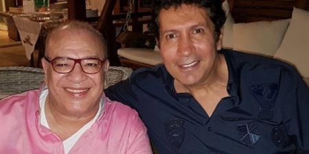 أنت
      هتخضنا
      عليك
      ولا
      ايه..
      هاني
      رمزي
      يرد
      على
      تصريح
      صلاح
      عبد
      الله
      «مش
      عايزكم
      تزعلوا
      عليا»