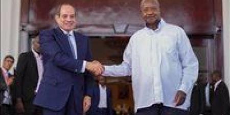 الرئيس
      السيسي
      يلتقي
      رئيس
      جمهورية
      أوغندا..
      تفاصيل