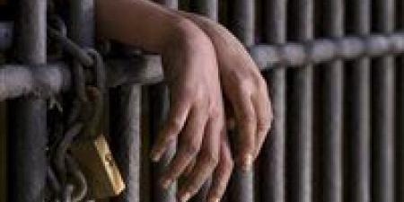 فرح
      يتحول
      لمشهد
      شماريخ..
      ضبط
      6
      شباب
      في
      مدينة
      نصر
      بعد
      احتفال
      صاخب