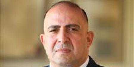وكيل
      أفريقية
      النواب:
      الدولة
      حولت
      تحديات
      المياه
      والصحراء
      إلى
      فرص
      للإنتاج
      وتحقيق
      الأمن
      الغذائي