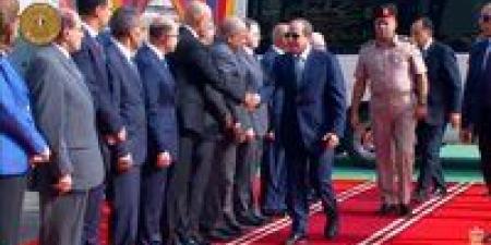 عاجل..
      الرئيس
      السيسي
      يصل
      مقر
      افتتاح
      مشروع
      الدلتا
      الجديدة
      التنموي