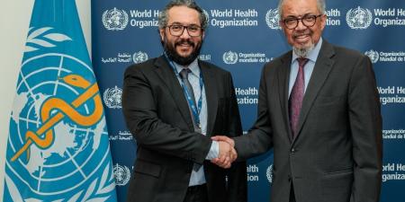 وكيل «الصحة» يبحث مع مدير «الصحة العالمية» استدامة تمويل النظم الصحية