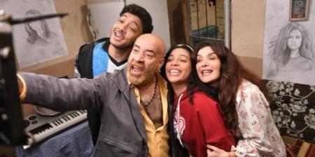 بعد ضعف إيراداته.. رفع فيلم فاميلي بيزنس من دور العرض السينمائية