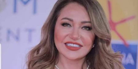 ليلى
      علوي
      تحتفل
      بعيد
      الأضحى:
      أجمل
      ما
      في
      العيد
      اللمة
      والدعوة
      الحلوة