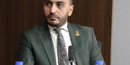 بمشاركة
      النائب
      محمد
      تيسير
      مطر..
      حزب
      إرادة
      جيل
      يستقبل
      وفد
      التنسيقية
      لمناقشة
      قانوني
      الإدارة
      المحلية
      والأحوال
      الشخصية