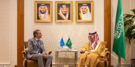 وزير الخارجية يستقبل مدير الوكالة الدولية للطاقة الذرية رافائيل غروسي بالرياض