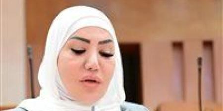 النائبة
      عبير
      عطا
      الله
      تحصل
      على
      الدكتوراه
      الفخرية
      في
      إدارة
      كرة
      القدم
      والإدارة
      الرياضية
      من
      معهد
      إسباني