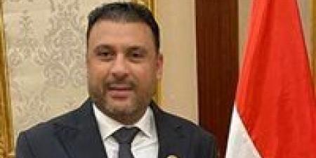 عمر
      الغنيمي:
      إنشاء
      مركز
      لوجستي
      عالمي
      بقناة
      السويس
      خطوة
      مفصلية
      لتعزيز
      مكانة
      مصر
      في
      التجارة
      الدولية