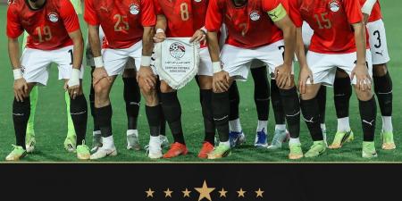 منتخب
      مصر
      بالزي
      الأبيض
      أمام
      بلجيكا..
      والأحمر
      في
      مواجهتي
      نيوزيلندا
      وإيران
      بالمونديال