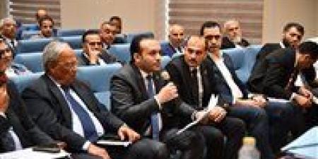 النائب
      عمرو
      فهمي
      يطالب
      خلال
      مناقشة
      موازنة
      وزارة
      الاتصالات
      بتطوير
      الشبكات
      وزيادة
      اعتمادات
      البريد
      لخدمة
      قرى
      مركز
      المحلة
      الكبرى
      بالغربية