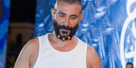 أحمد
      سعد
      يبرر
      إطلالاته
      المثيرة
      للجدل:
      "لما
      كنت
      طبيعي
      مكنش
      ليا
      وجود"