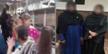 ضربوا
      بعض
      بالشباشب
      في
      المترو..
      الداخلية
      تكشف
      كواليس
      خناقة
      عربة
      السيدات
      بالقاهرة