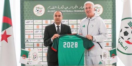 قبل أيام قليلة من المونديال.. الجزائر تمدد عقد بيتكوفيتش حتى 2028