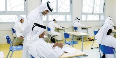 عمر النعمة يتفقد لجان الاختبارات الثانوية