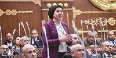 بعد
      غش
      عصير
      القصب..
      أميرة
      صابر:
      ملف
      الرقابة
      على
      المنتجات
      الغذائية
      "كارثي"..
      وصحة
      المواطنين
      لا
      تحتمل
      هذا
      التهاون
