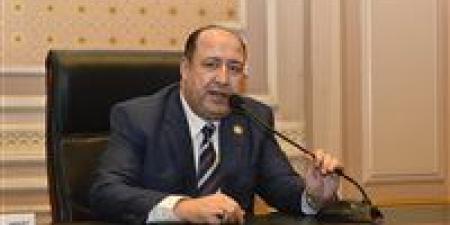 حسن
      جعفر:
      ثورة
      30
      يونيو
      أرست
      دعائم
      الجمهورية
      الجديدة
      ووضعت
      مصر
      على
      طريق
      التنمية
      الشاملة