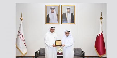 جامعة قطر ووزارة التعليم العالي الكويتية تستعرضان سبل تعزيز التعاون الأكاديمي والبحثي