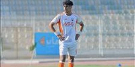 البنك
      الأهلي
      يضم
      كامل
      كابوريا
      صانع
      ألعاب
      بروكسي
      4
      مواسم