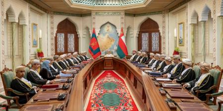 مجلس الوزراء العماني يرحب بإعلان الاتفاق بين الولايات المتحدة وإيران