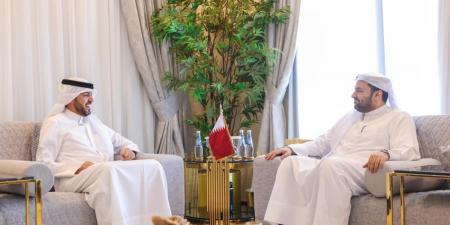 وزير الدولة بوزارة الخارجية يجتمع مع السفير الكويتي