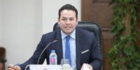 مساعد
      الوزراء:
      وثيقة
      ملكية
      الدولة
      الجديدة
      تضع
      خريطة
      واضحة
      للأدوار..
      وتعزيز
      المنافسة
      في
      صدارة
      الأولويات