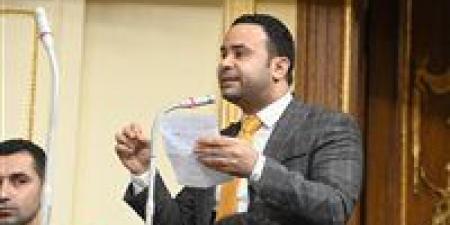 بعد
أزمة
نقل
التأمين
الصحي..
محمود
بدر:
لجنة
من
الصحة
تزور
شبين
القناطر
الثلاثاء
لبحث
البدائل