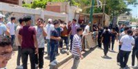 33
      الف
      طالب
      أدو
      الامتحانات
      في
      المنيا
      دون
      معوقات
      ..تعليم
      المنيا
      يوضح