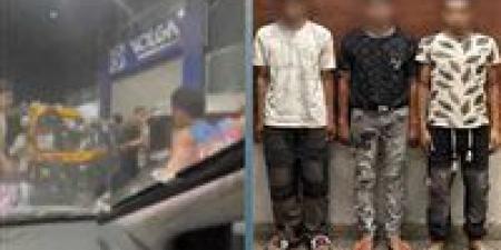 عطلوا
      العمل
      بالمكان..
      ضبط
      3
      سائقين
      تشاجروا
      داخل
      محطة
      وقود
      في
      مصر
      القديمة