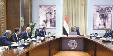 مدبولي:
قطاع
السياحة
قادر
على
تحقيق
معدلات
نمو
كبيرة
في
ظل
ما
تمتلكه
مصر
من
مقاصد
سياحية
متميزة