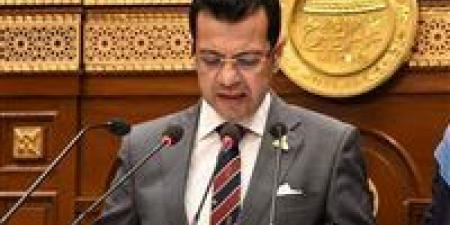 إيهاب
      زكريا
      يدعو
      لتدشين
      "ترام
      الإسكندرية
      التراثي"
      للحفاظ
      على
      هوية
      المدينة
      وتنشيط
      السياحة
      الثقافية