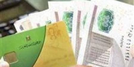 الدعم
النقدي
في
مصر..
هل
يغير
شكل
منظومة
التموين
والخبز؟