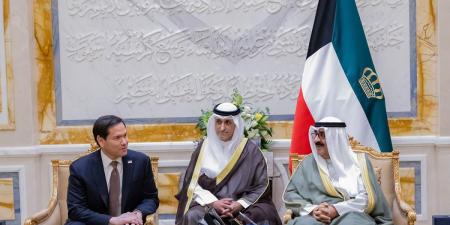 أمير الكويت يبحث مع وزير الخارجية الأمريكي تعزيز العلاقات ومستجدات الأوضاع في الشرق الأوسط