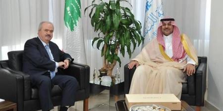 لبنان
      يعوّل
      على
      استئناف
      التصدير
      للسعودية
      لإنعاش
      الاقتصاد