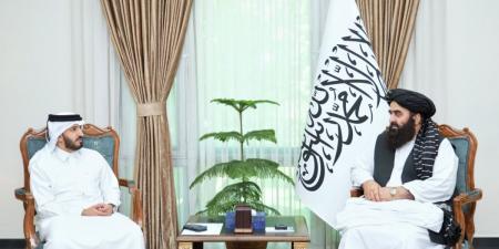 وزير الخارجية في حكومة تصريف الأعمال في أفغانستان يجتمع مع سفير دولة قطر