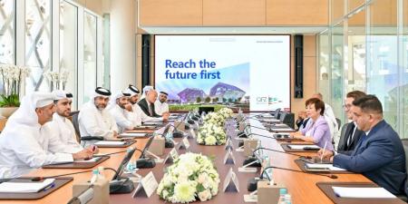 الرئيس التنفيذي لهيئة المناطق الحرة يستعرض فرص التعاون مع وفد من شركة BYD