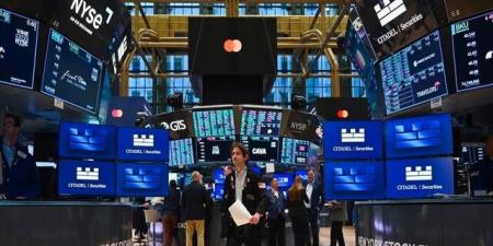 الأسهم
الأمريكية
ترتفع
بنهاية
الربع
الثاني
بدعم
من
أسهم
الرقائق