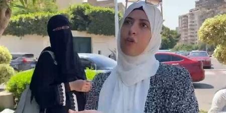 أولياء أمور طلاب الثانوية لـ"فيتو" عن امتحان العربي: طالبتين توأم مكانوش عاوزين يكملوا الامتحانات (فيديو)