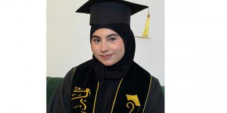 لمار سامي هداية الحاصلة على نسبة 99.5%: النجاح والتفوق ثمرة الاجتهاد وأشكر الوزارة والمدرسة
