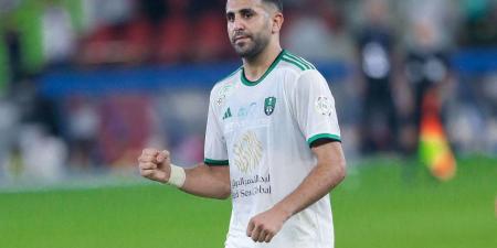 بعد اعتزاله دوليا.. الأهلي السعودي يعلن رحيل رياض محرز
