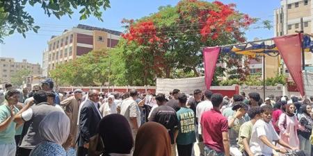 غرفة عمليات الثانوية العامة بالشرقية: انتظام لجان امتحانات اللغة الأجنبية الأولى دون شكاوى