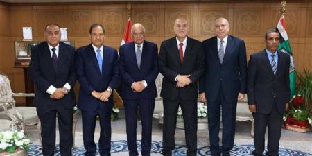 علي عبد العال وأحمد ضيف في زيارة لرئيس قضايا الدولة للتهنئة بمنصبه الجديد